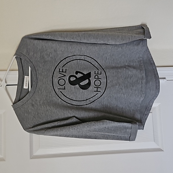 Love & Hope gray long sleeve shirt by Lovecrazy size small - Picture 1 of 6